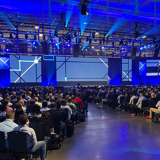 Creative multi-LED stage