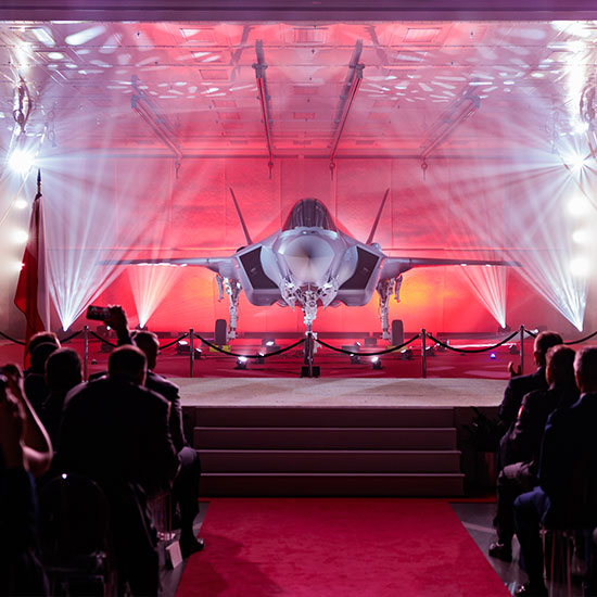 F35 reveal with custom lighting and reveal